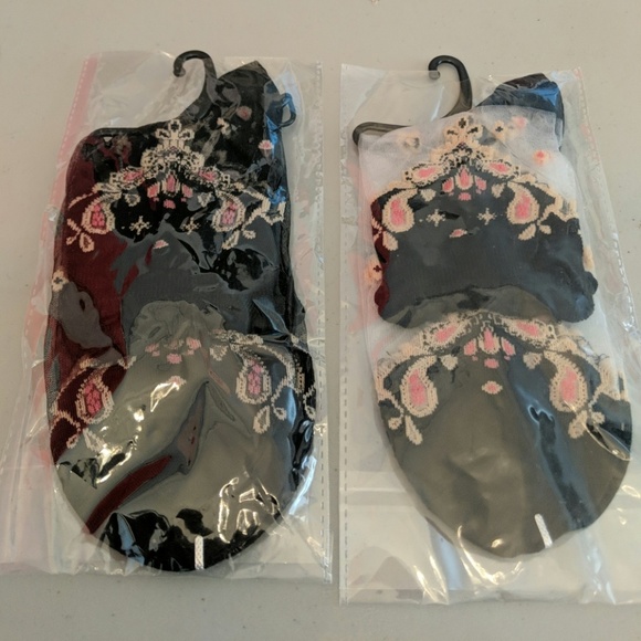 NEW Sheer Embroidered Ankle Socks Black - Picture 4 of 4